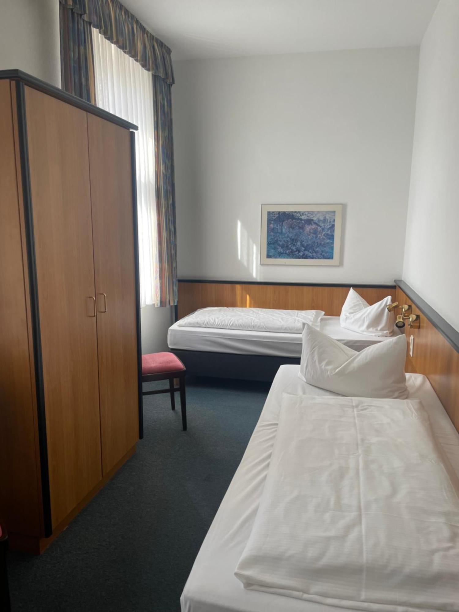 Hotel Krone อาร์นชตัดท์ ห้อง รูปภาพ